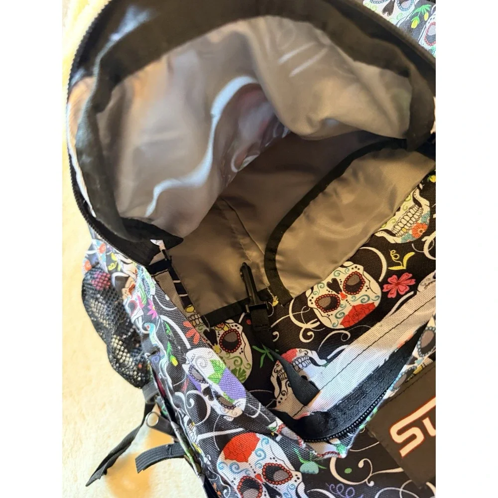 JanSport Trans Supermax Backpack Black Sugar Skull Print y2k grunge edgy goth